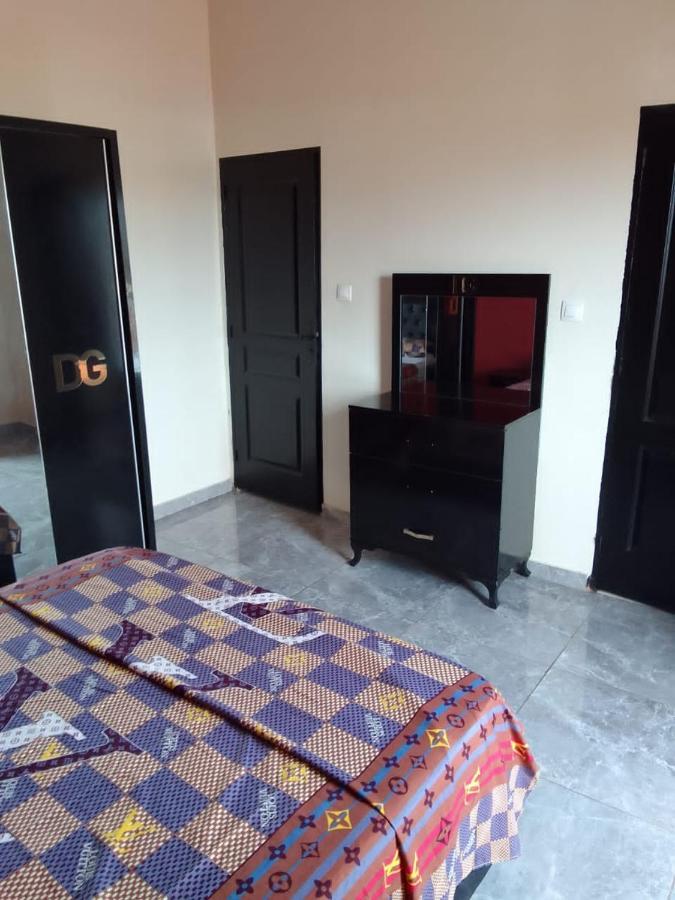 Residence Des Almadi Dakar Luaran gambar