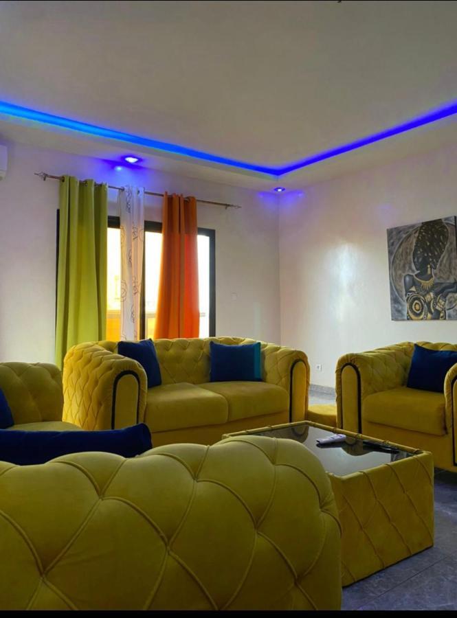 Residence Des Almadi Dakar Luaran gambar