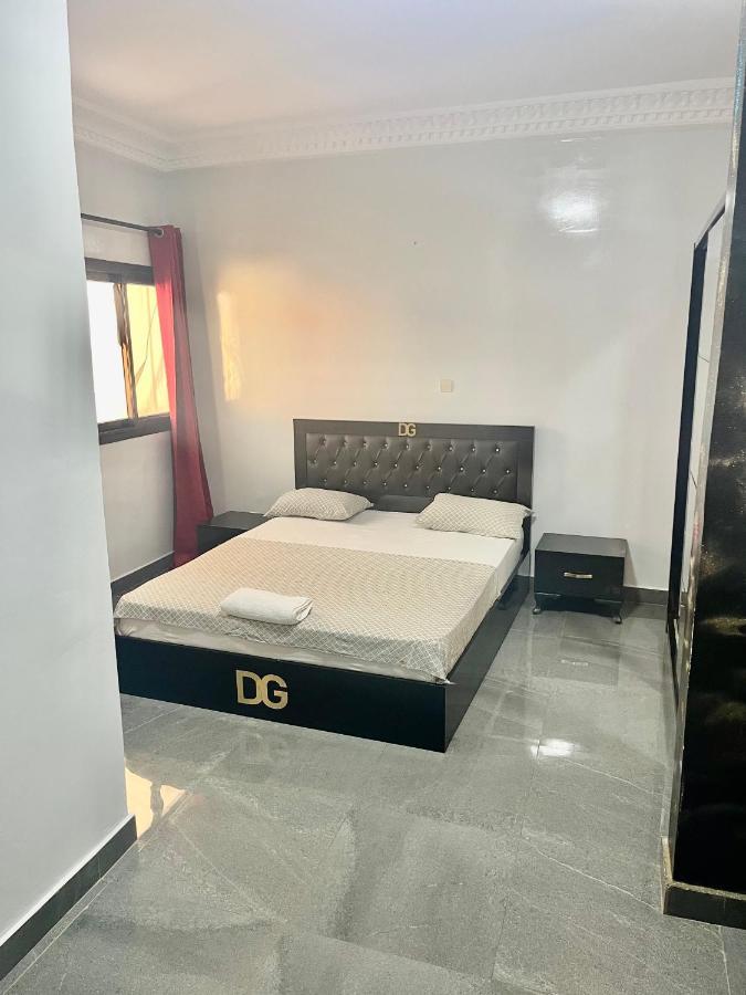 Residence Des Almadi Dakar Luaran gambar